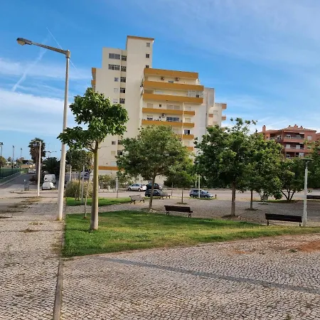 Com 3 Quartos Em Frente A * 波尔蒂芒