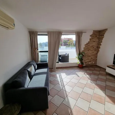 Com 3 Quartos Em Frente A Apartment Portimao