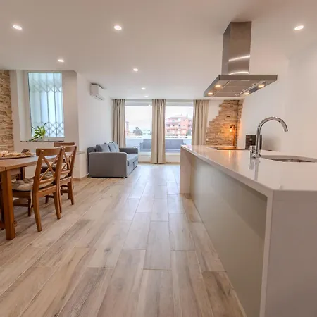 Appartement Com 3 Quartos Em Frente A